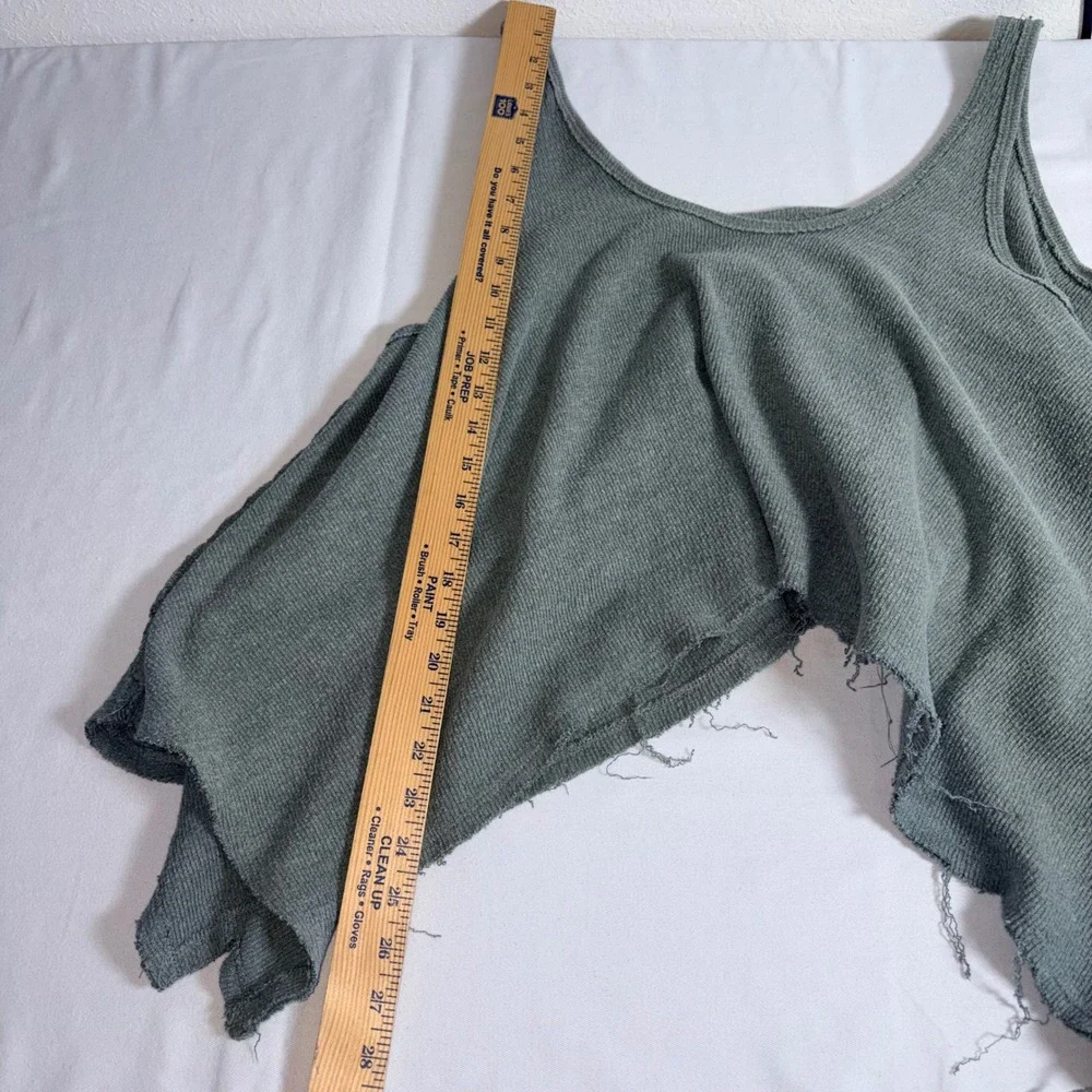 We The Free Tank la la Top Large Sage Green shark bite Handkerchief Hem  Knit